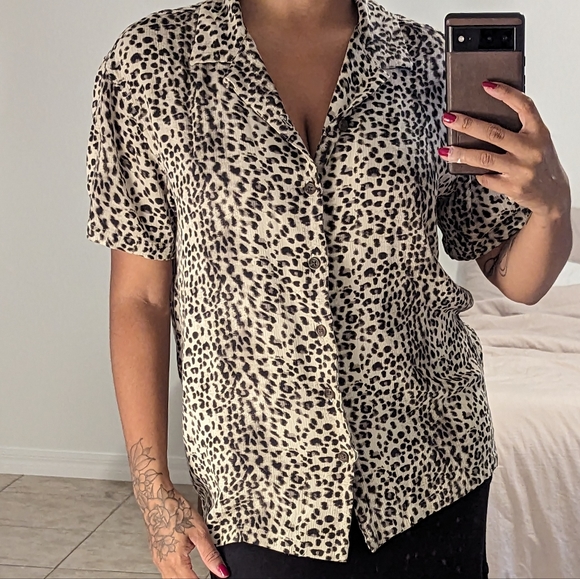 Animal Print Top - Picture 4 of 10